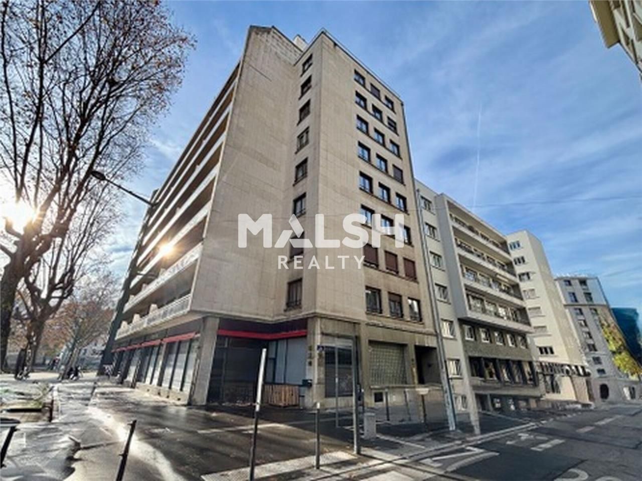 Nous vous proposons des bureaux à louer de 103 m²