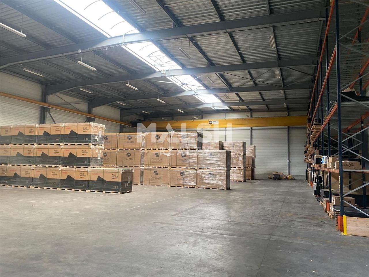 Sur un terrain indépendant et clos de 10 959 m², 