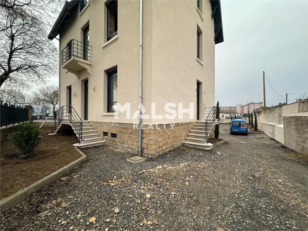 Nous vous proposons à la location à Villefranche-