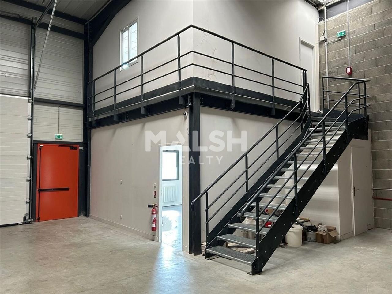 Au sein d'un parc d'activités récent (de 2019) id