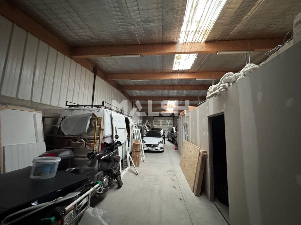 Nous vous proposons à la location  au sein d'un p