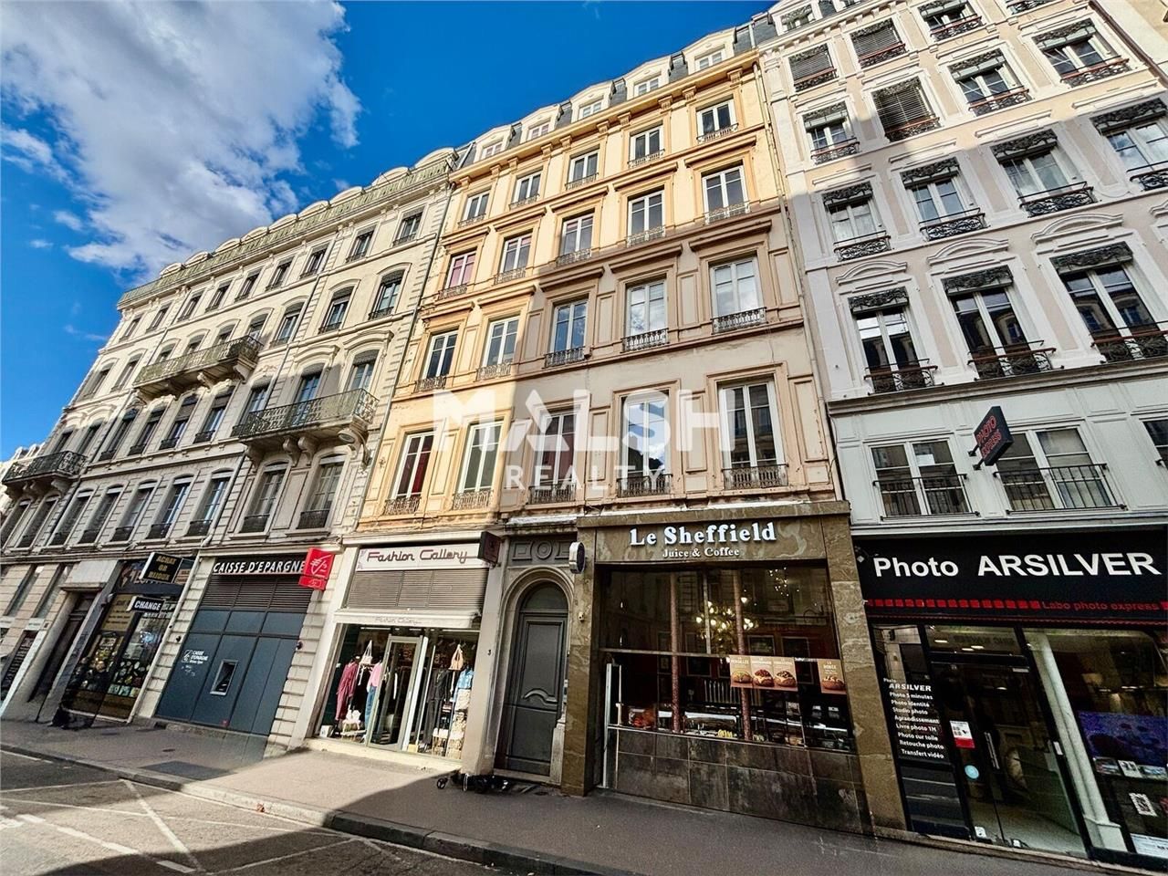 Nous vous proposons de beaux bureaux lumineux et