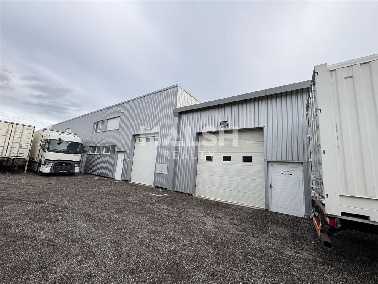 Au sein d'un parc d'activités, nous vous proposon