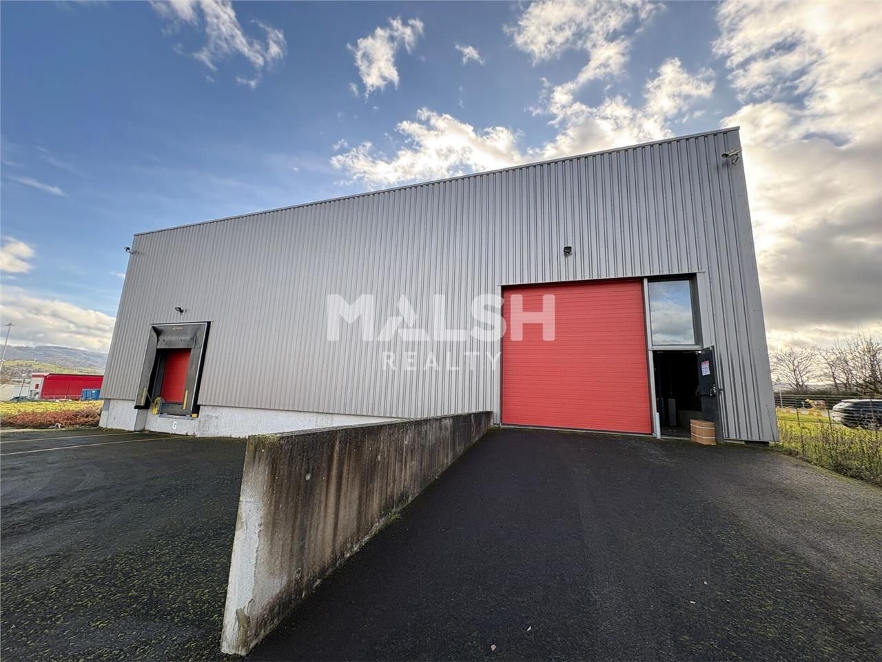 EXCLUSIVITÉ ! Au coeur de la zone industrielle La