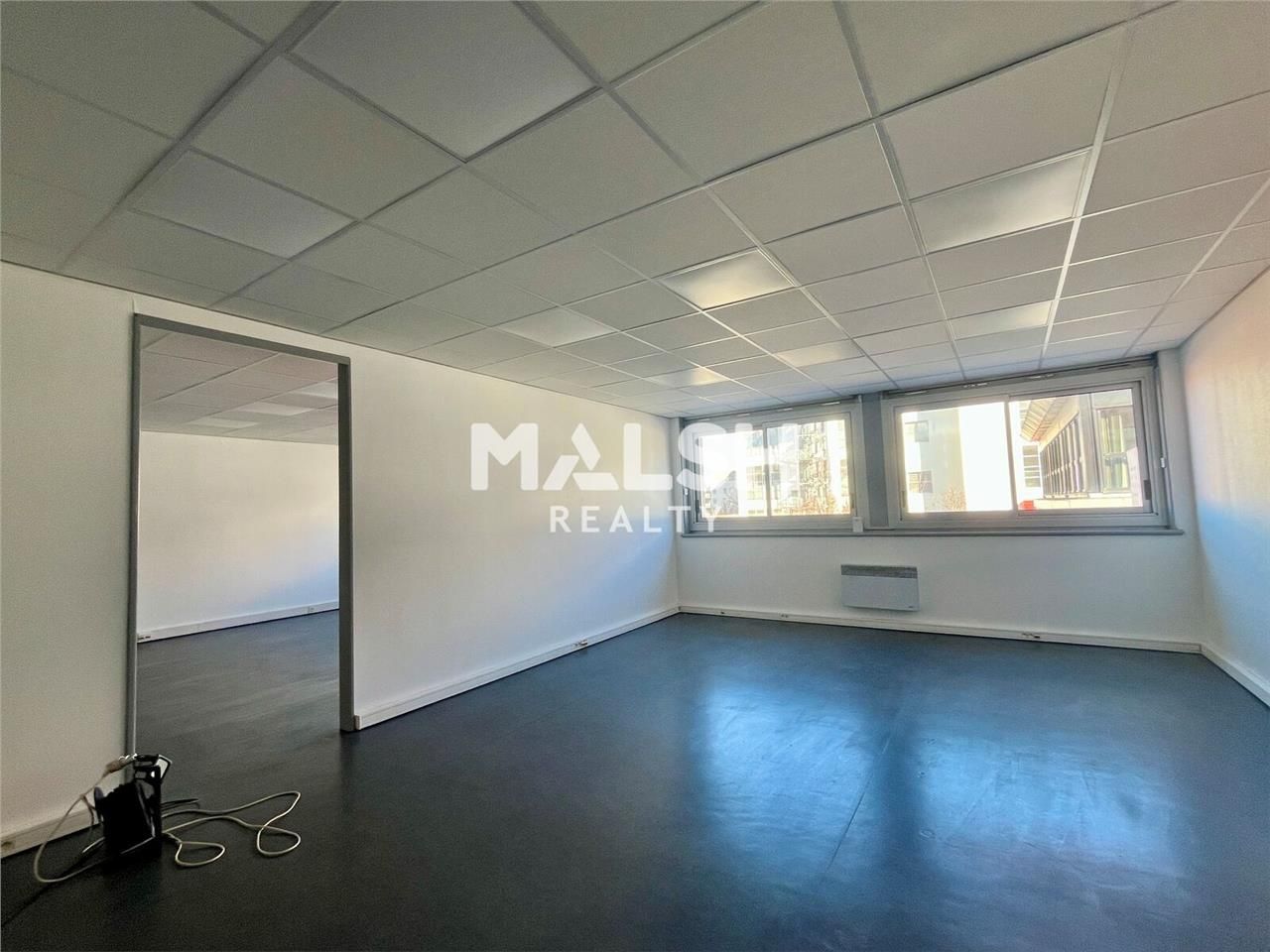 Nous vous proposons à la location, dans un parc t