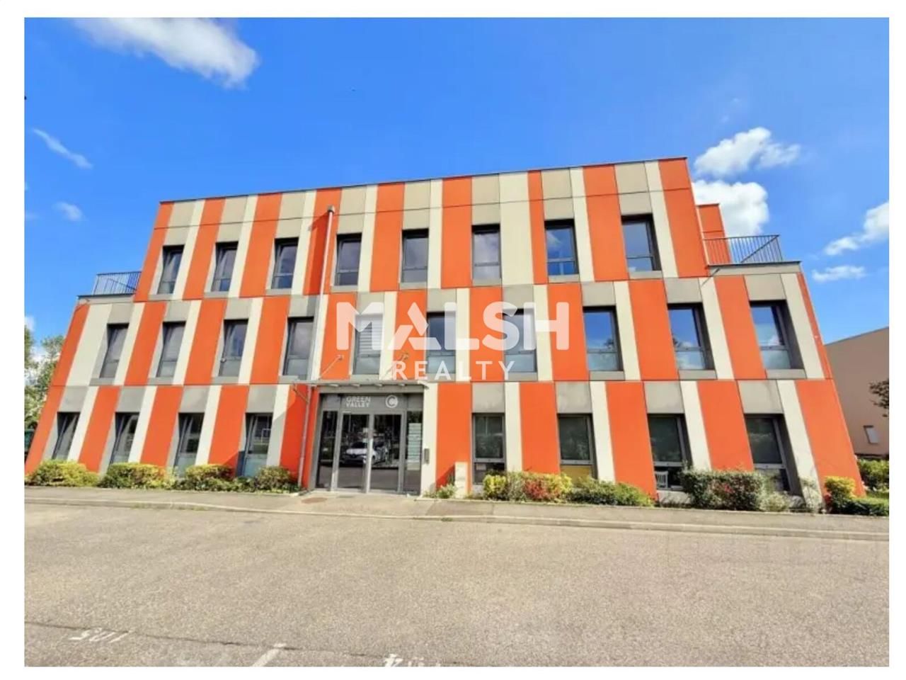 Nous vous proposons à la vente des bureaux situés