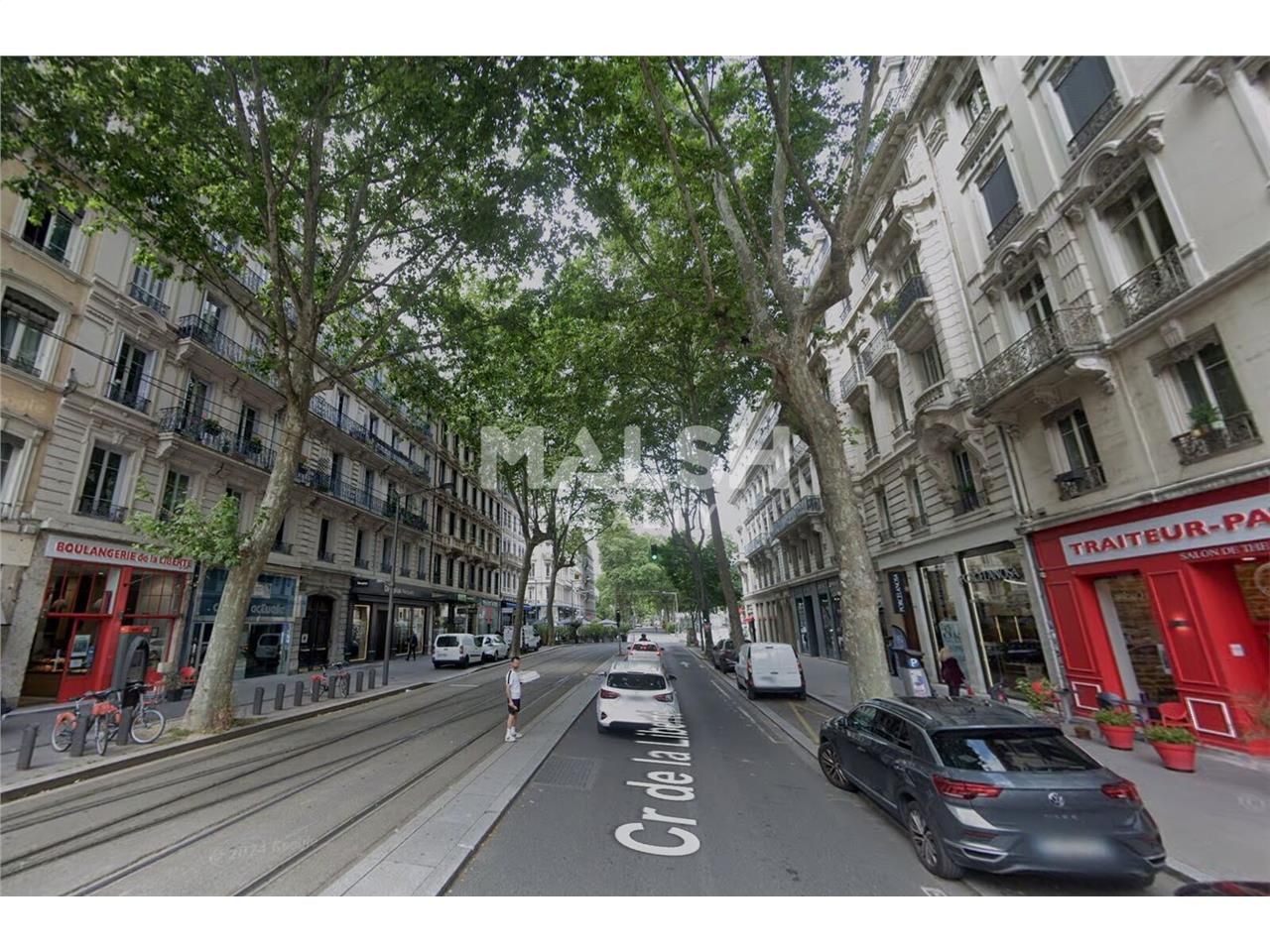 Nous vous proposons la cession d'un local commerc