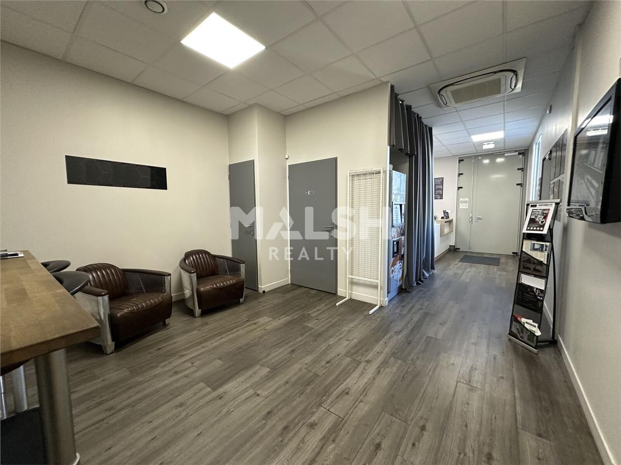 Dans une zone d'activité dynamique et fréquentée 