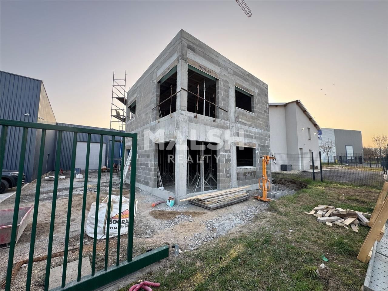 Nous vous proposons à la location au sein d'un pe