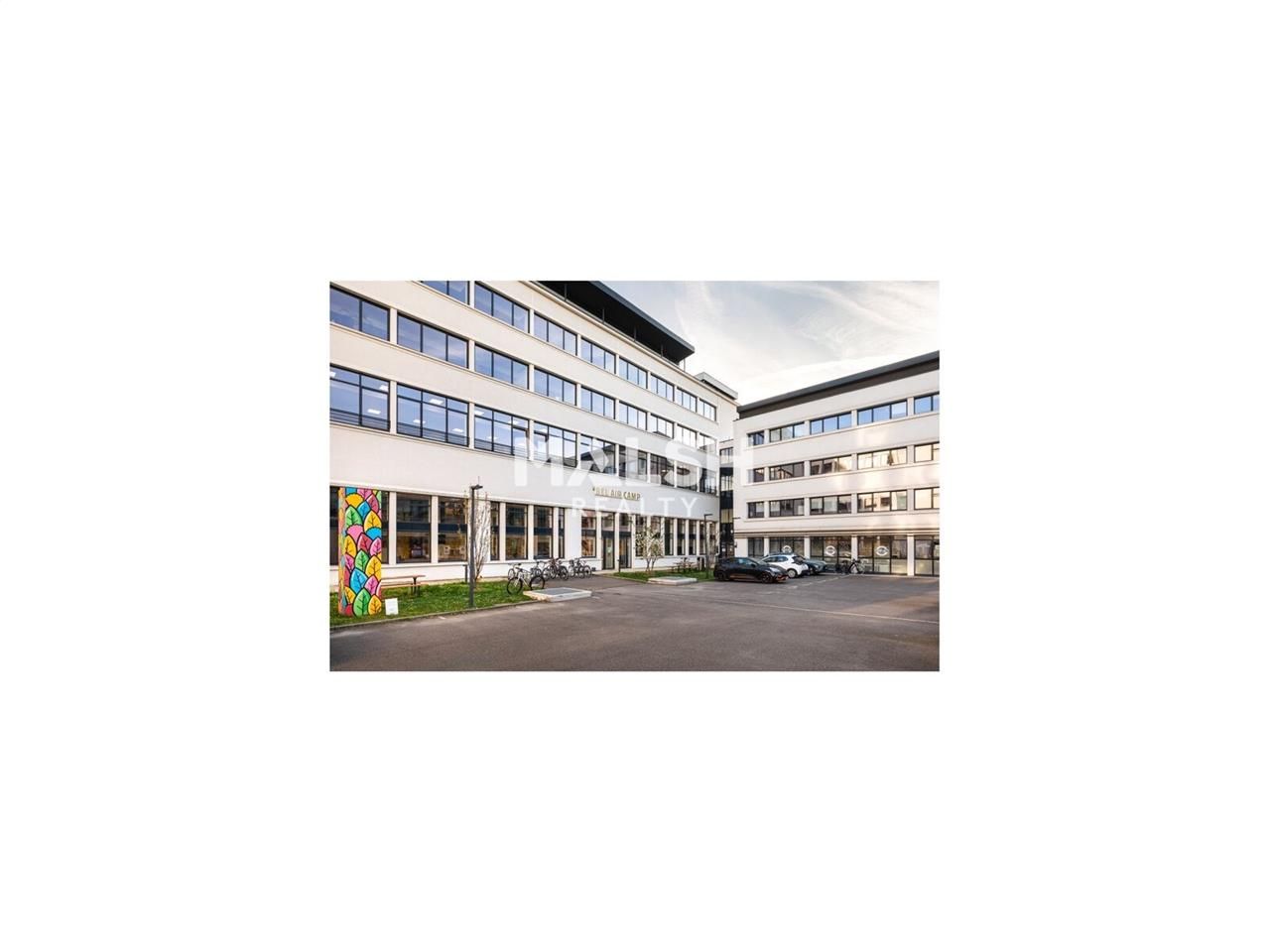 Nous vous proposons à la location un ensemble de 