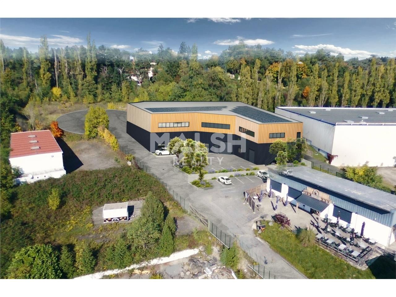 En plein coeur de la Zone Commerciale de Ratarieu