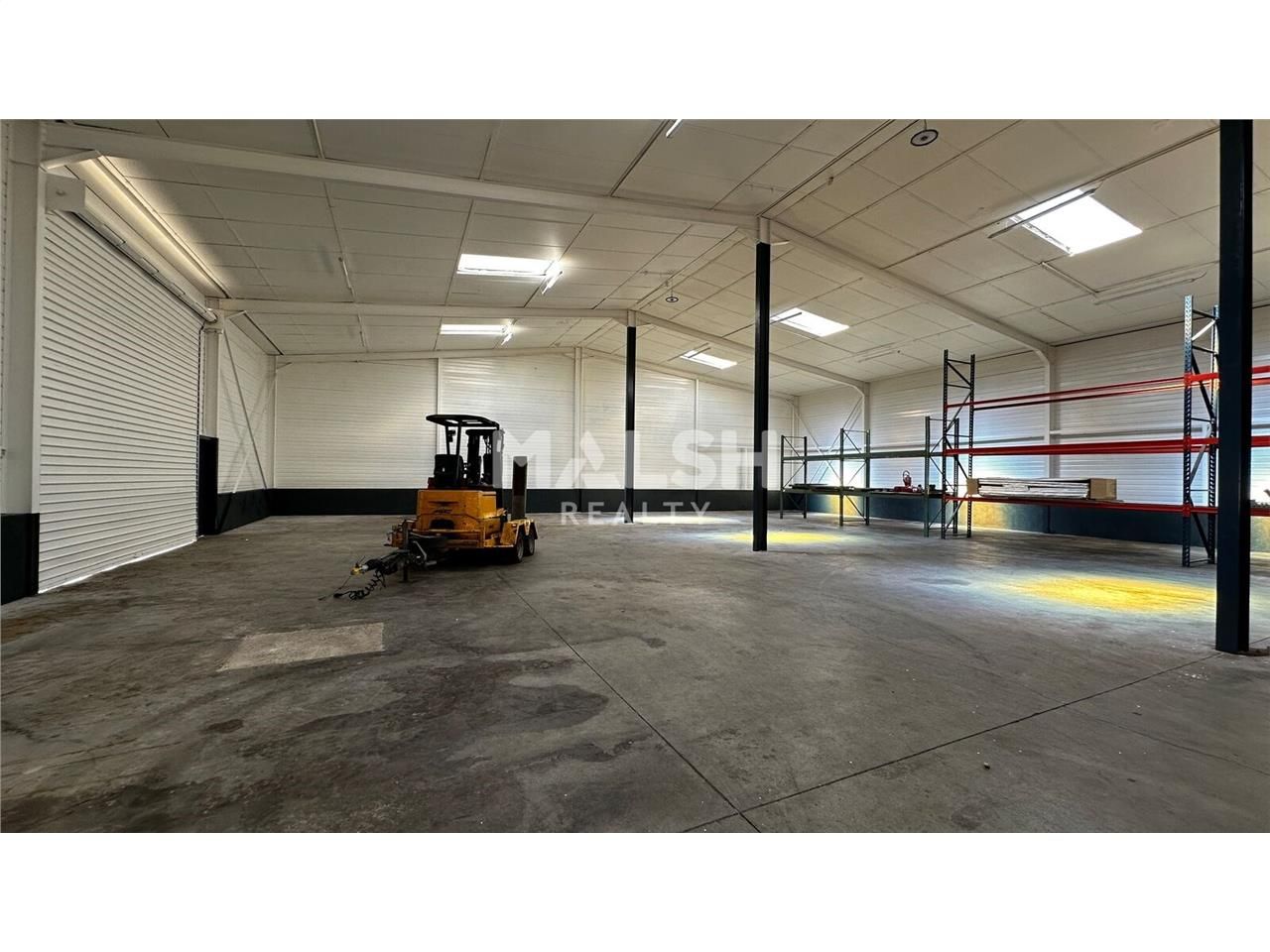 Sur un terrain indépendant de 1486 m² avec réserv