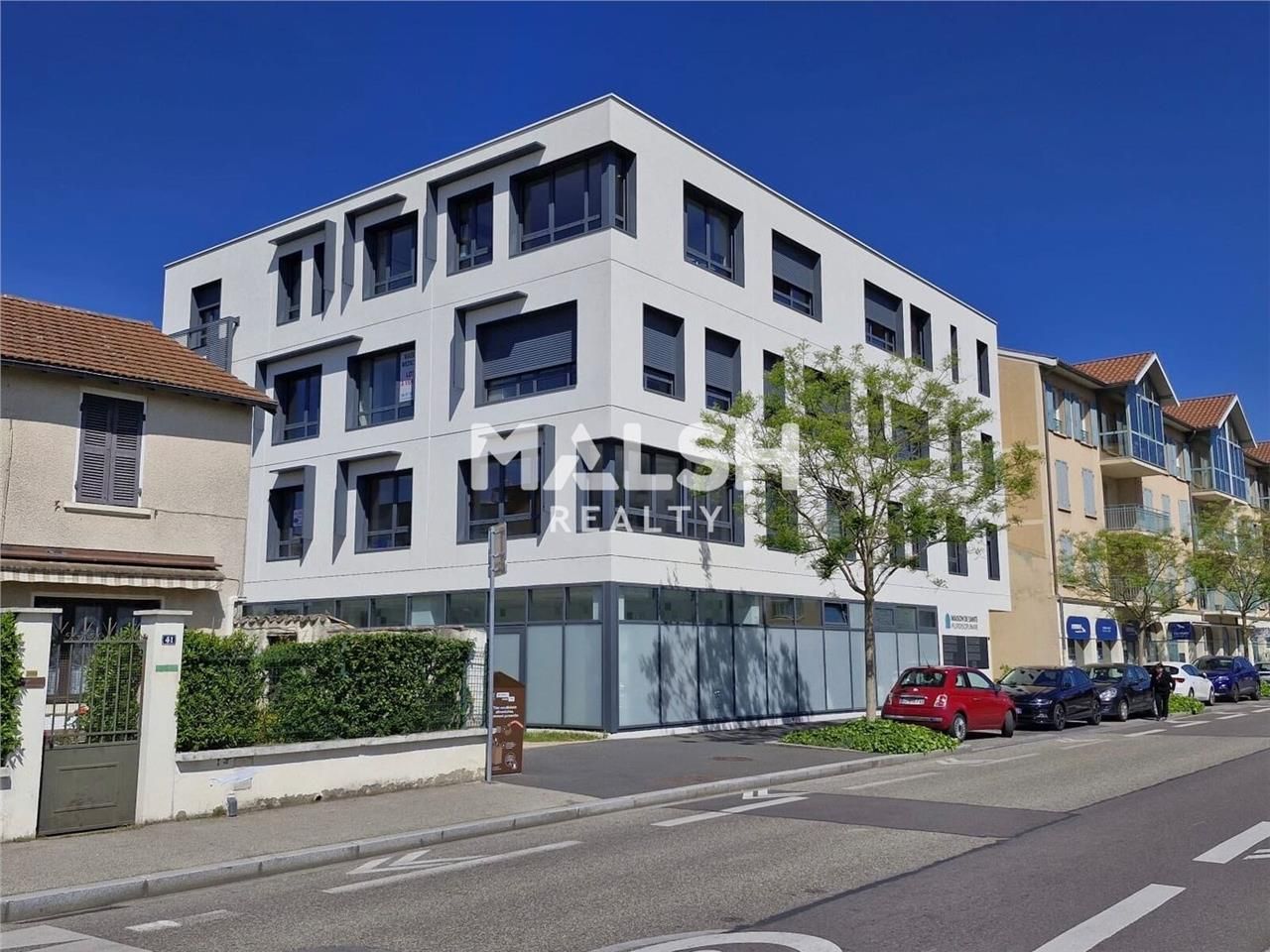 Nous vous proposons à la vente des bureaux neufs 