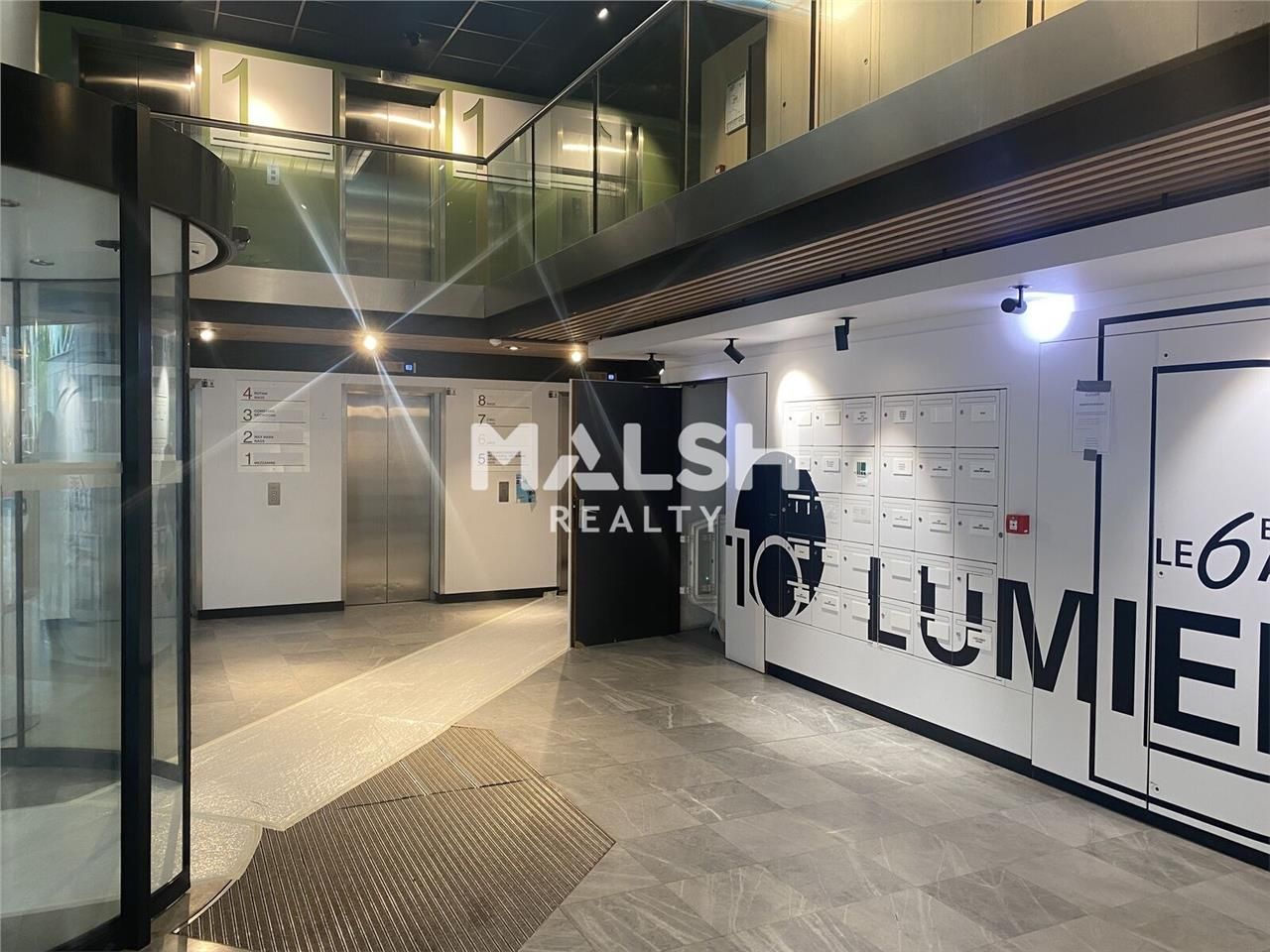 Nous vous proposons des bureaux à la vente ou à l