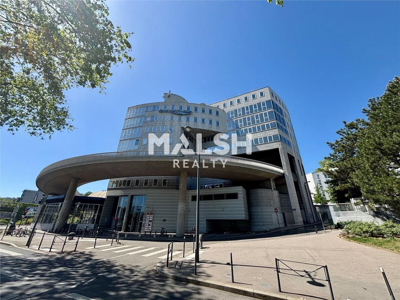 Nous vous proposons à la location des bureaux d'u