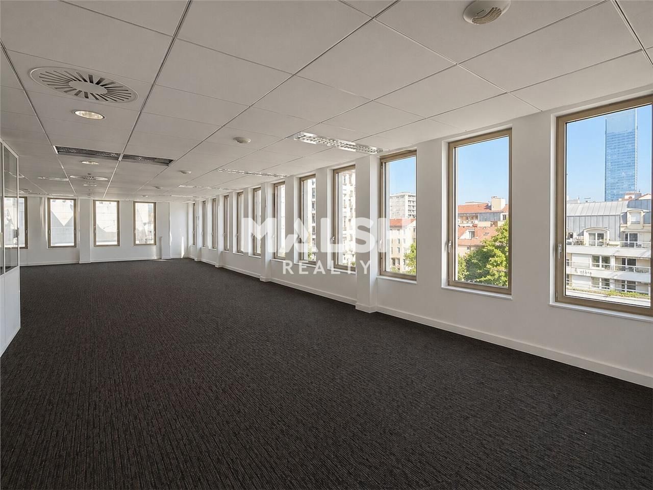 Nous vous proposons à la location des bureaux en 