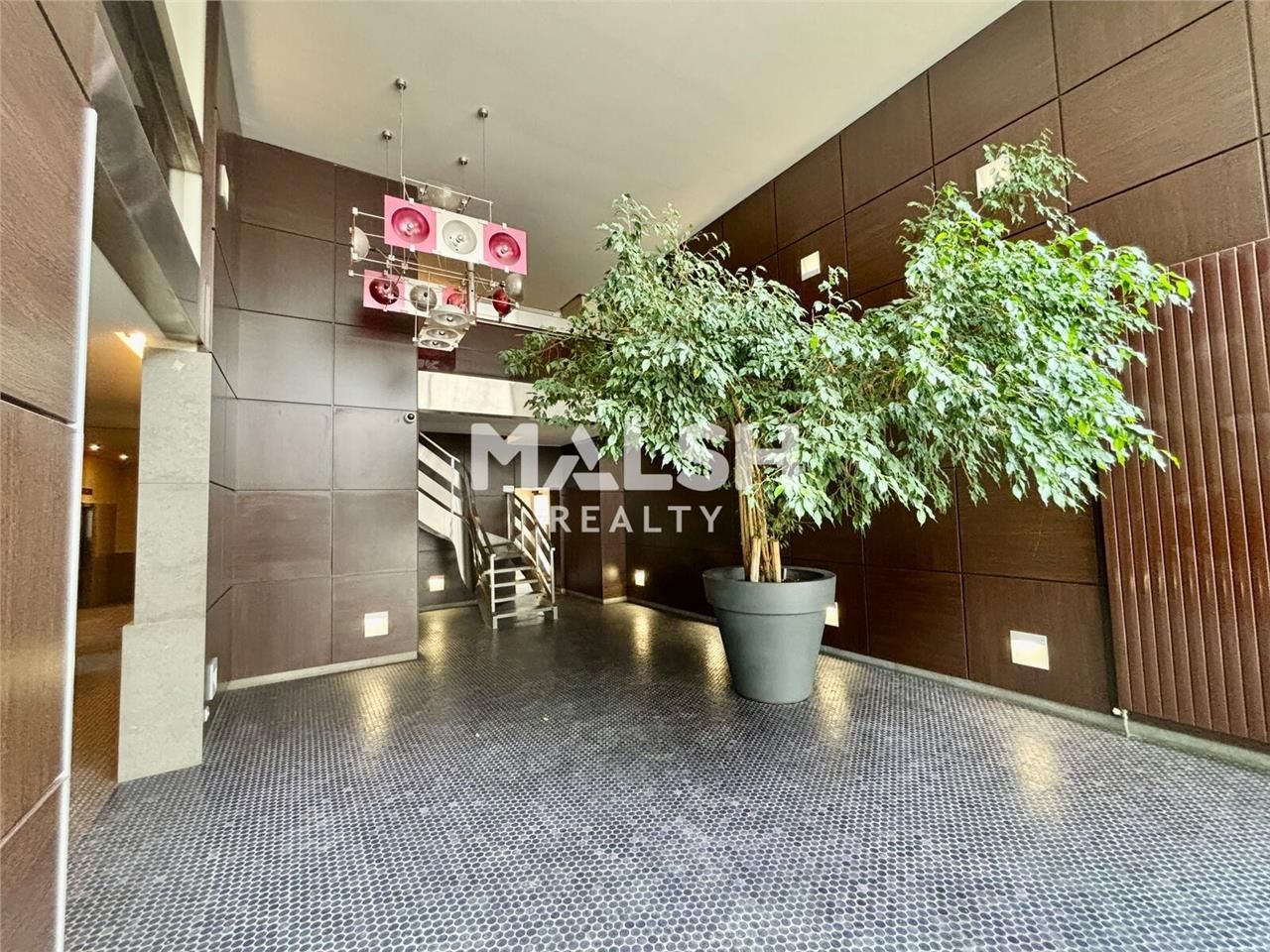 Nous vous proposons des bureaux à vendre d'une su
