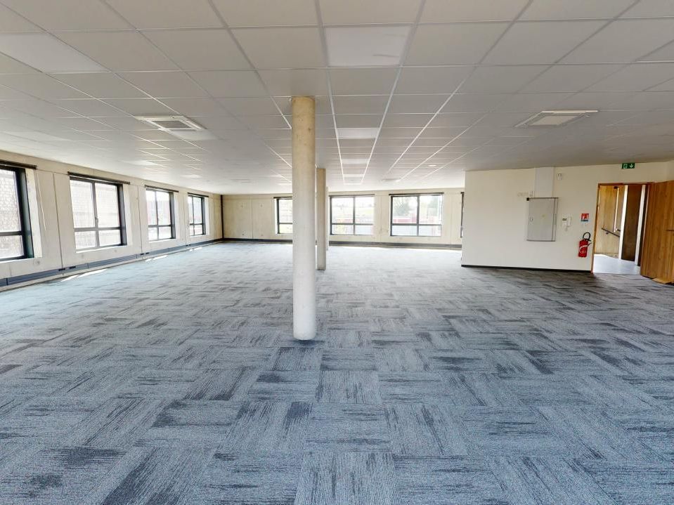 217.7 m² pour ce bureaux en location à Le petit-quevilly