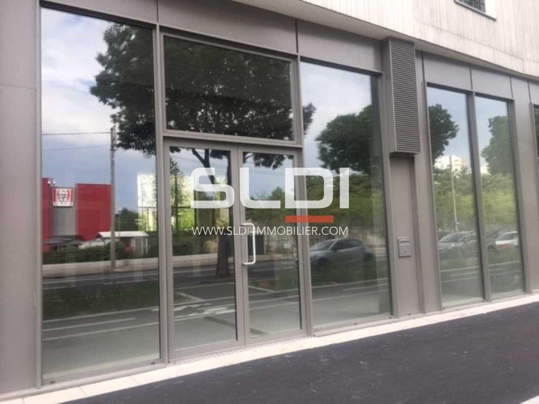 Nous vous proposons à la location, des surfaces d