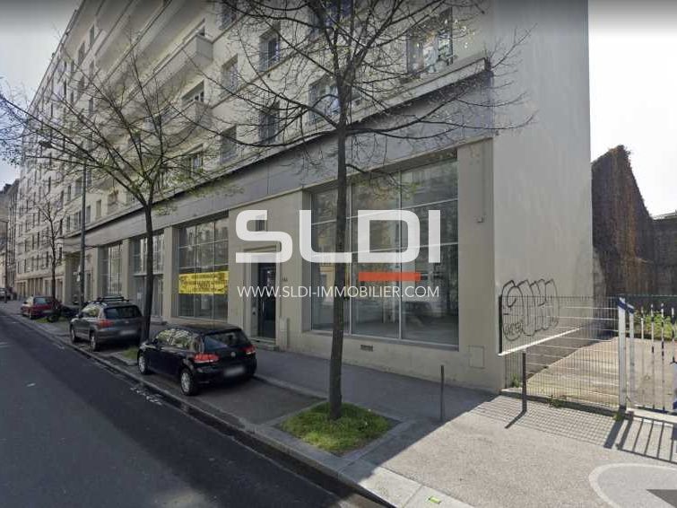 Nous vous proposons une surface commerciale à la