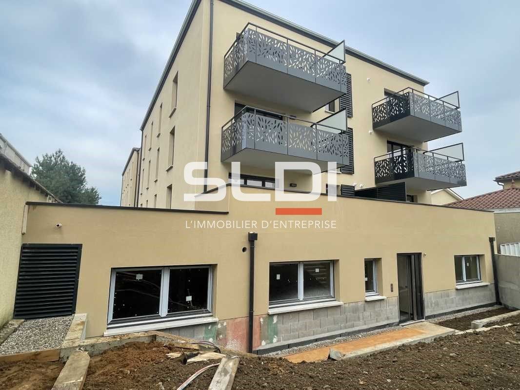 Jassans Riottier, nous vous proposons une surface