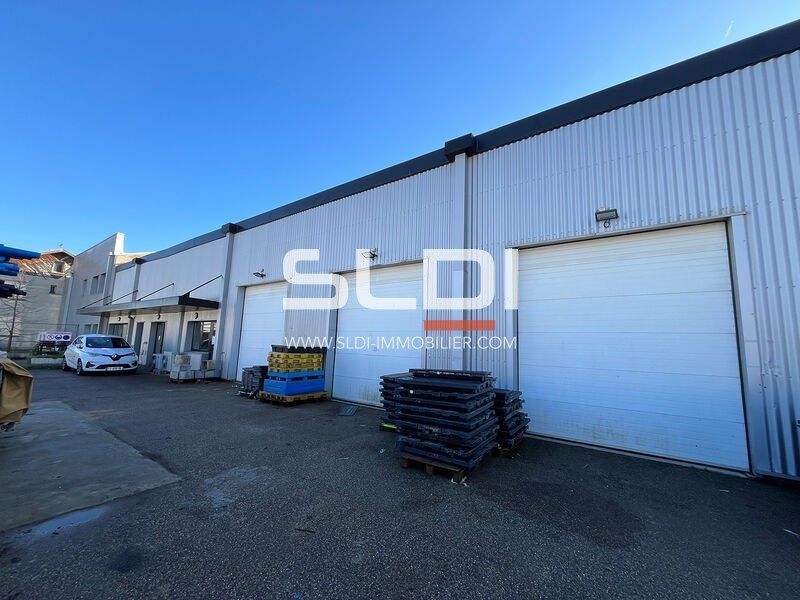 Nous vous proposons plusieurs lots de locaux d'ac