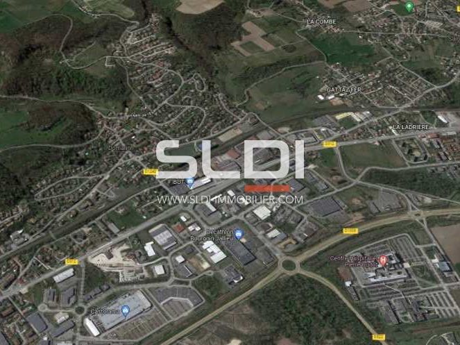 Nous vous proposons à la location, sur la commune