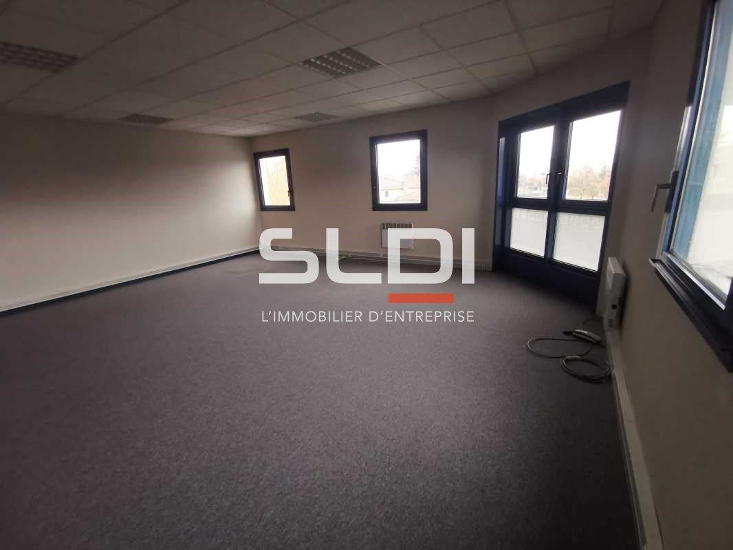 La  SLDI  vous propose situé  à  800 m de l'autor