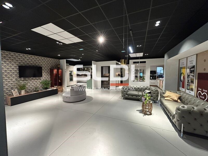 Nous vous proposons à la location une surface com