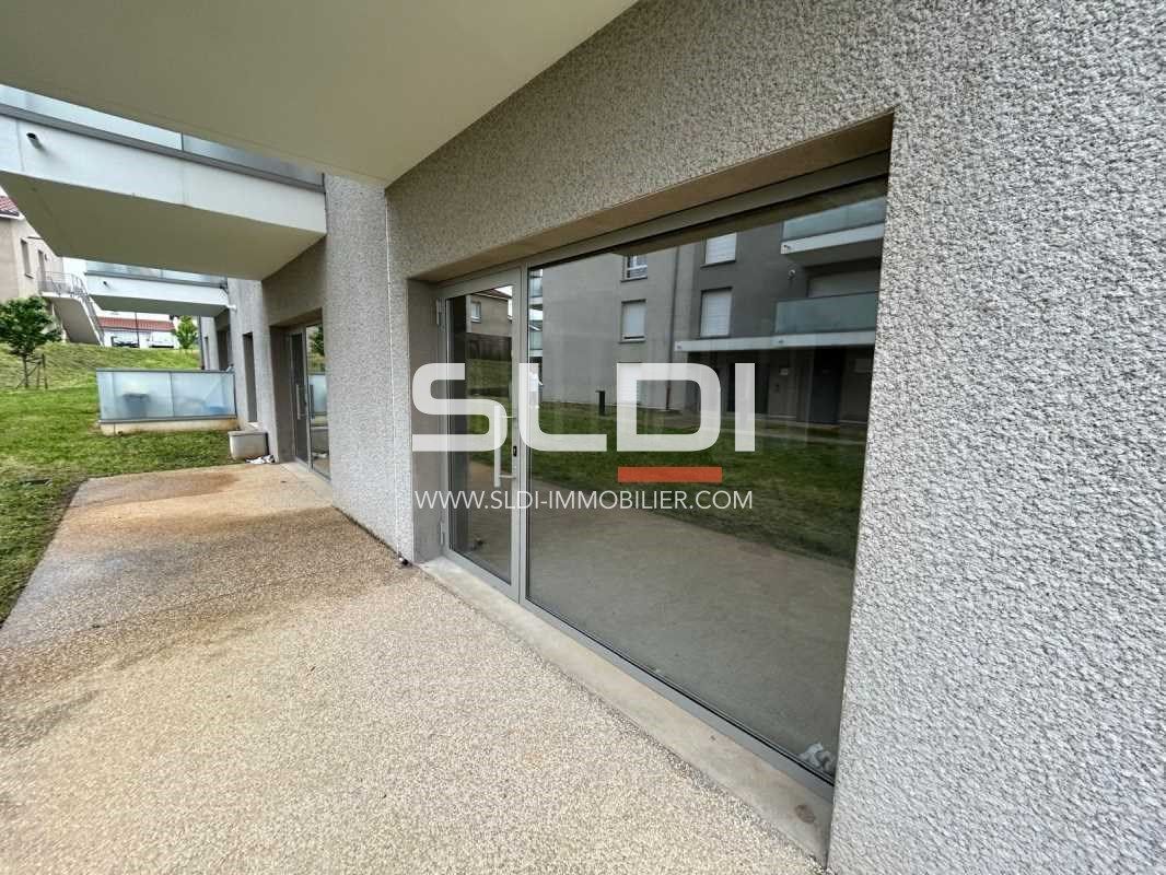 Profitez de ce local commercial de 128m² à louer