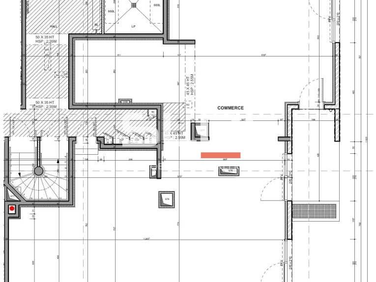 Location locaux commerciaux 156 m² non divisibles