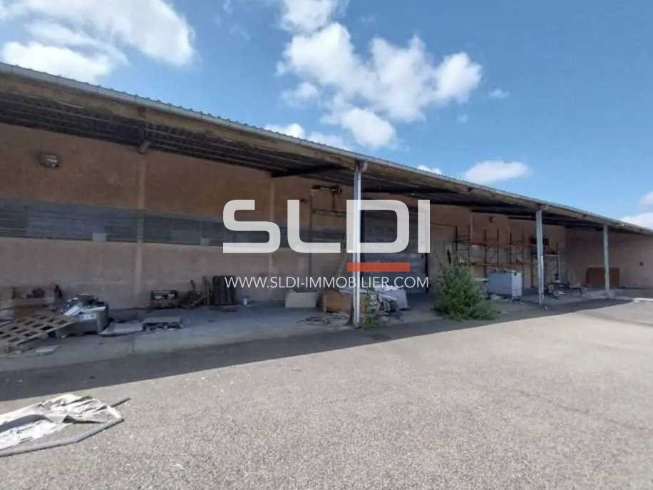 Nous vous proposons sur un terrain indépendant  d