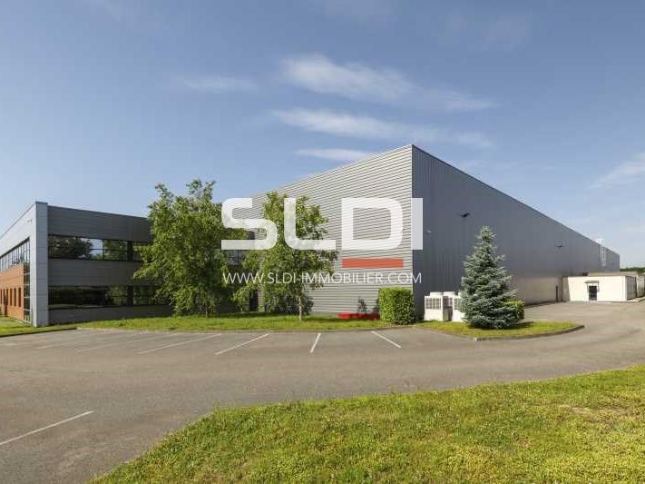 Découvrez ce magnigique bâtiment d'activités et d