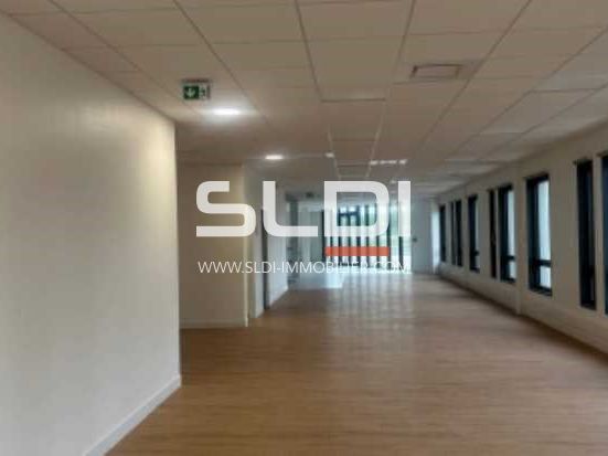 Idéalement situés dans la zone de SAINT-LAURENT D