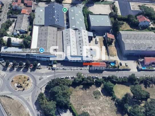 Villeurbanne, à proximité des transports en commu