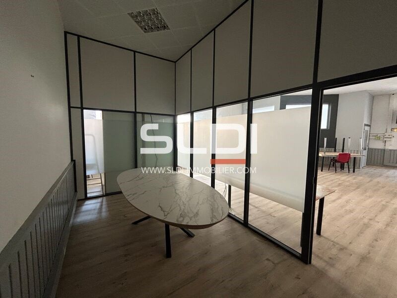 Découvrez ces bureaux à vendre ou à louer sur la 