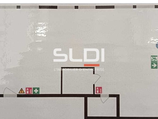 Location bureaux 105 m² non divisibles