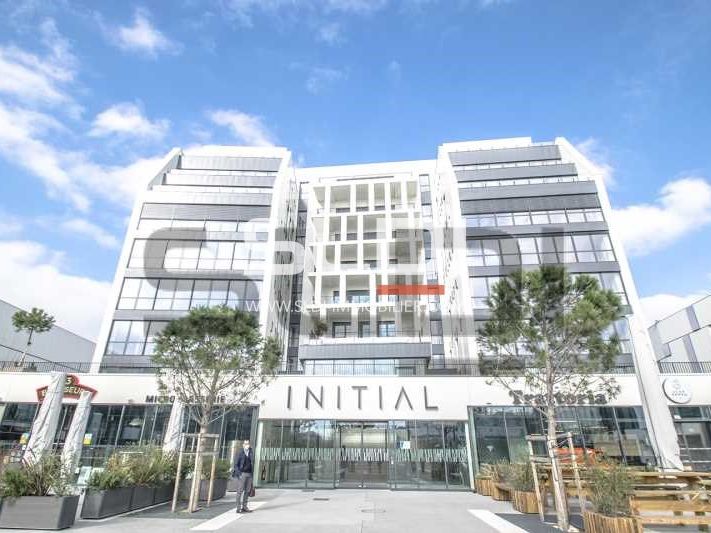 A proximité du boulevard périphérique, nous vous 