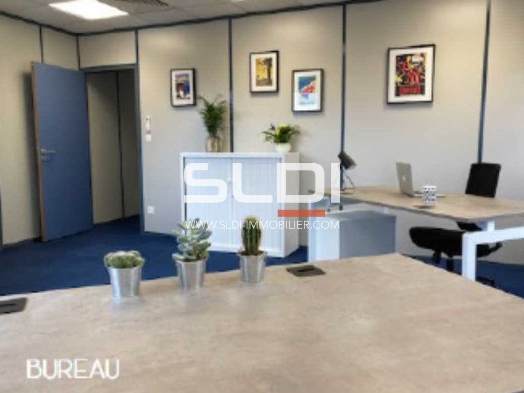 La SLDI vous propose à la vente un centre d'affai