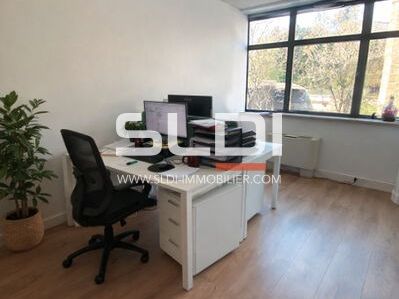 Espace de coworking contemporain et modulable, pa