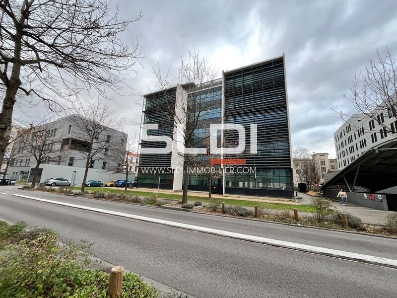 Situés dans le quartier de Transvaal, à deux pas 