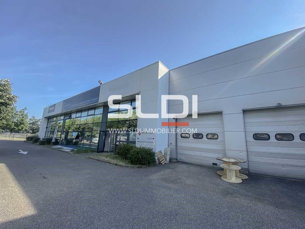 A louer à Décines Charpieu, dans un emplacement s