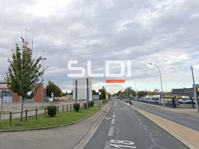 Superbe opportunité à saisir ! Locaux commerciaux