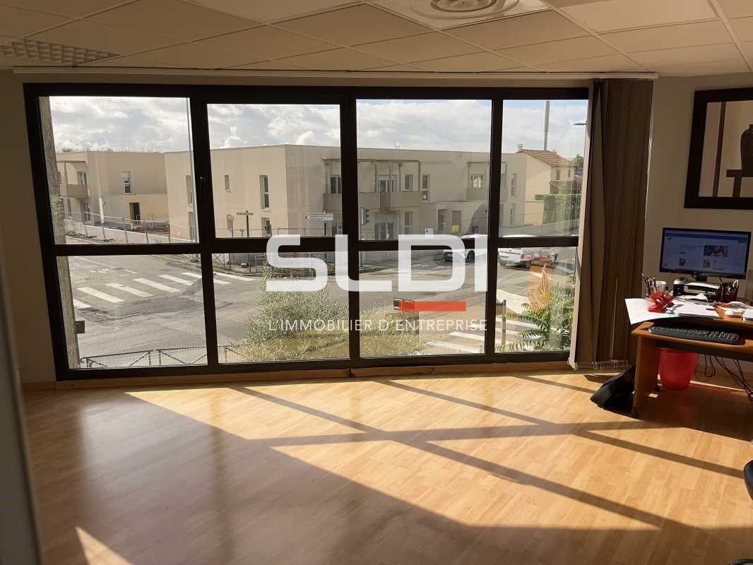 À la recherche de bureaux à louer à Chassieu ? Ne