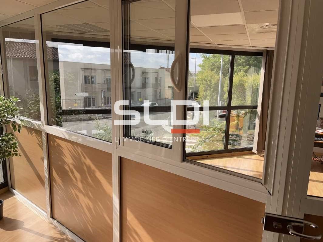 À la recherche de bureaux à louer à Chassieu ? Ne