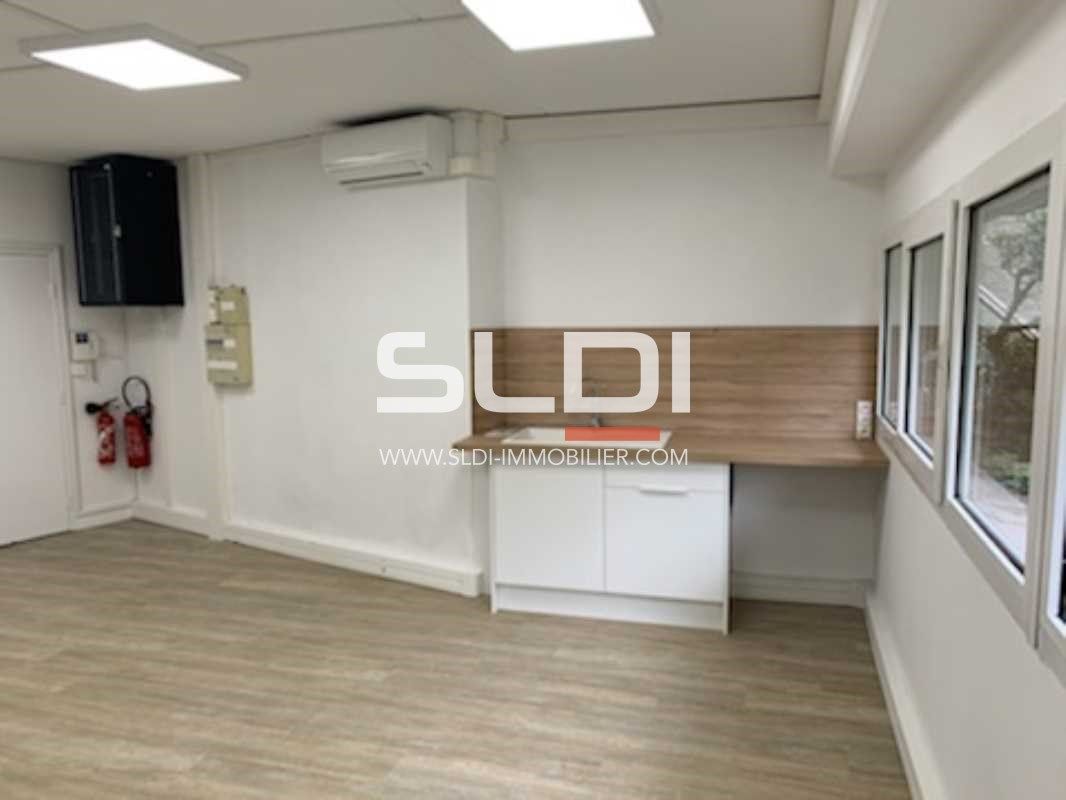 Nous vous proposons à la location  des bureaux en