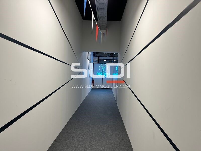 Locaux d'activité à louer, à sur la commune de Ca