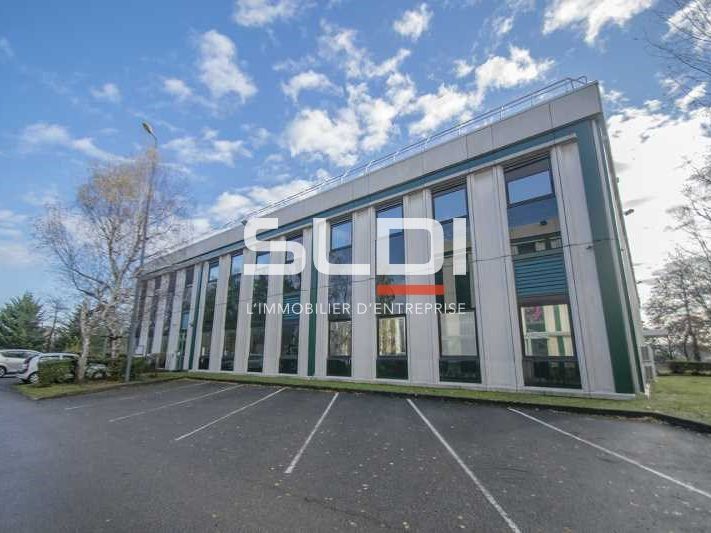 Nous vous proposons à la location plusieurs surfa