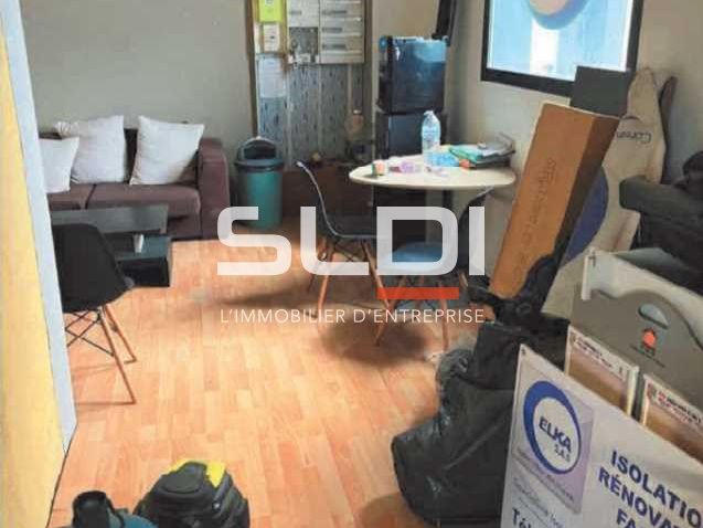 La SLDI vous propose un local d'activité  avec bu