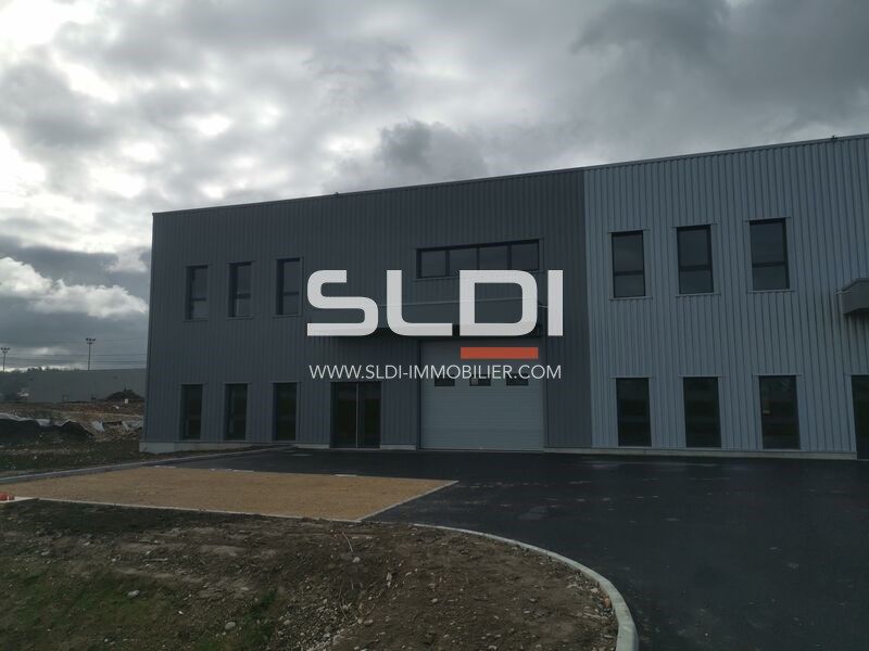 SLDI vous propose à la vente dans un parc d'activ